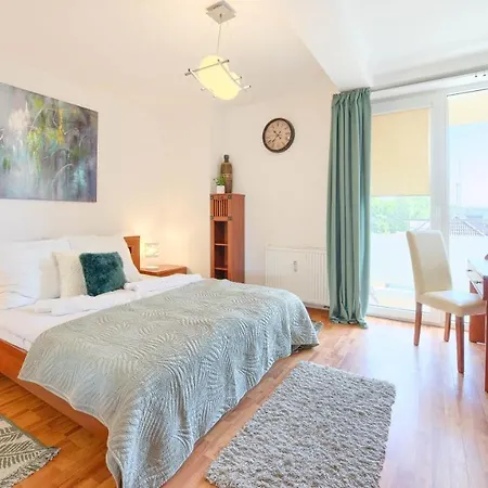 Sikorskiego, Sun & Snow *